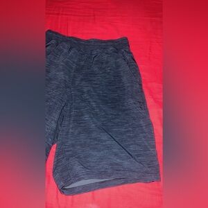 NEW LULULEMON‎ SIZE M MEN SHORTS